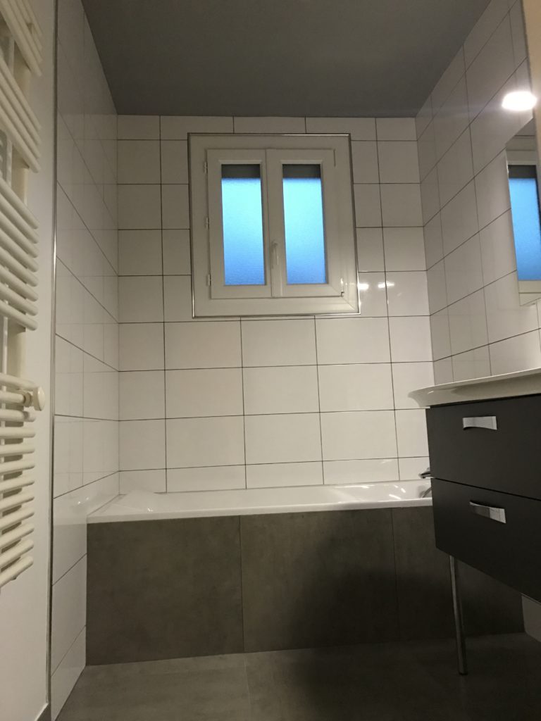 Salle de bain réalisée par LCRDP Rénovation à Orléans